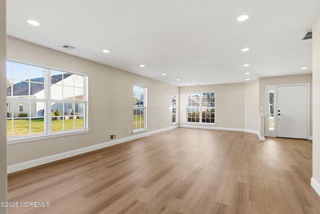 701 Flint Court, Manchester, NJ 08759