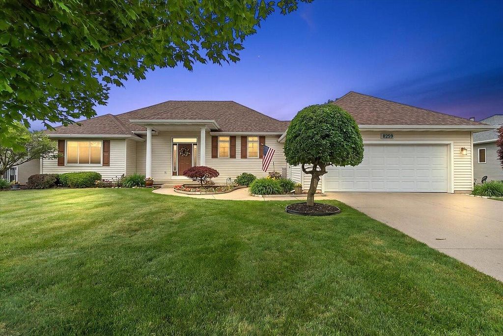 8259 Golfside Drive, Georgetown Twp, MI 49428