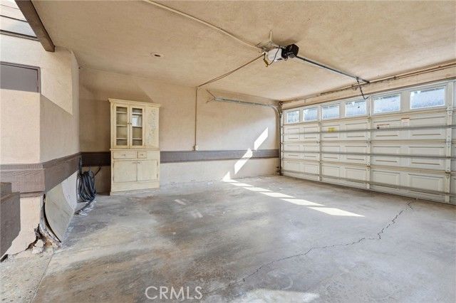 1142 N Gem Street, Tulare, CA 93274