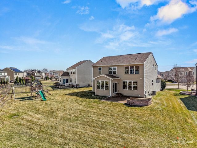 4319 Silver Bell Court, Naperville, IL 60564