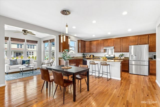 4319 Silver Bell Court, Naperville, IL 60564