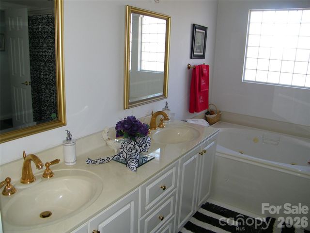 509 E Main Street, Rockwell, NC 28138