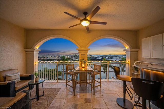 451 Bayfront PL 5410, Naples, FL 34102