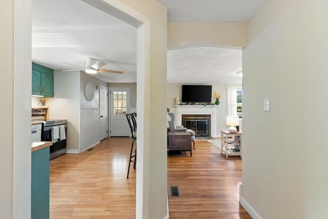 1569 Main St, Tewksbury, MA 01876