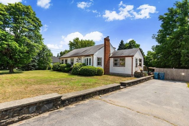 1569 Main St, Tewksbury, MA 01876