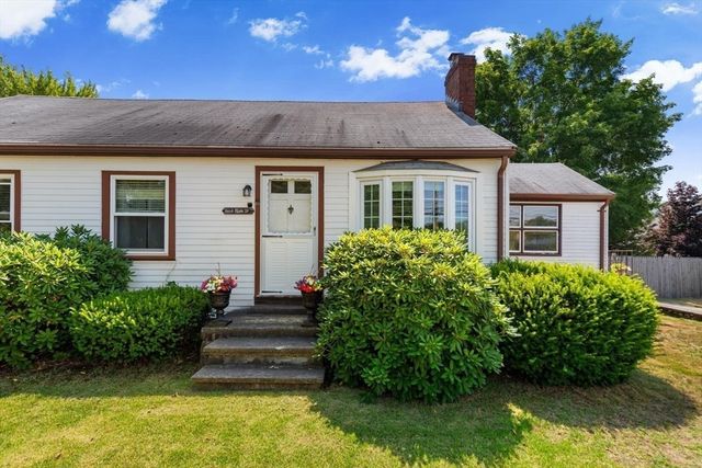 1569 Main St, Tewksbury, MA 01876