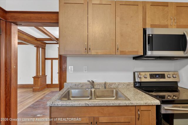 1102 Clark Street, Lansing, MI 48906