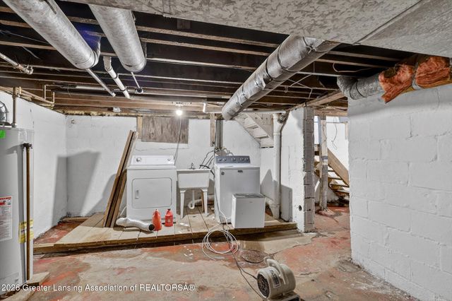 1102 Clark Street, Lansing, MI 48906