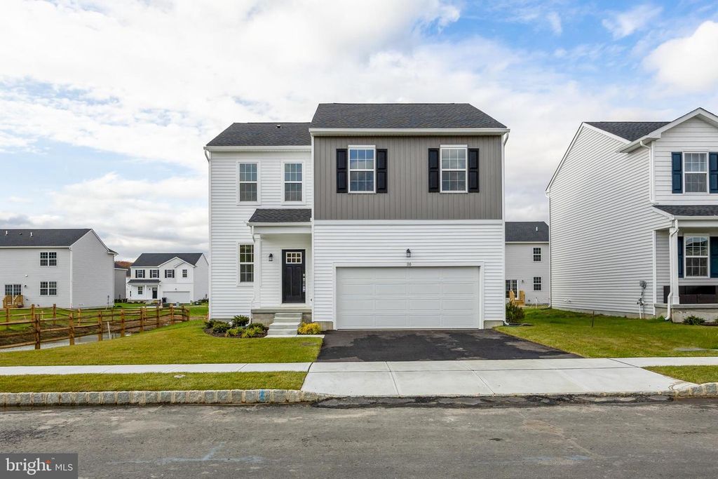 110 OLD SCHOOL HOUSE RD, Sicklerville, NJ 08081