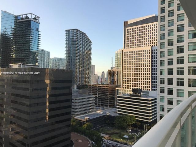 950 Brickell Bay Dr 2001, Miami, FL 33131