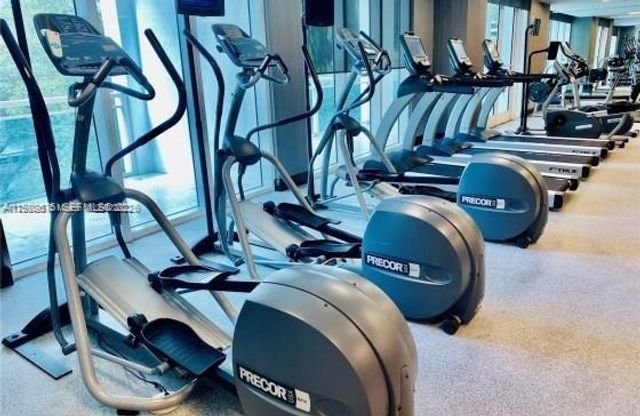 950 Brickell Bay Dr 2001, Miami, FL 33131