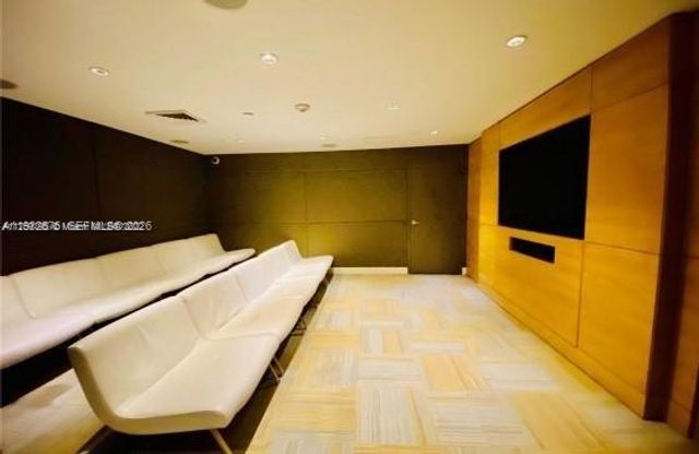 950 Brickell Bay Dr 2001, Miami, FL 33131