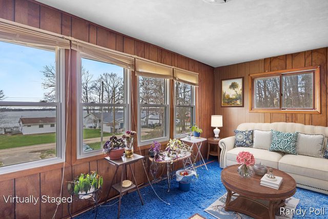 10116 Lakeshore Drive, Chippewa Twp, MI 49320