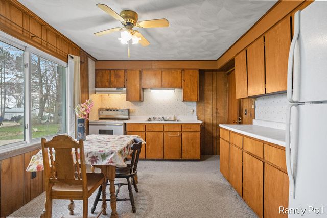 10116 Lakeshore Drive, Chippewa Twp, MI 49320