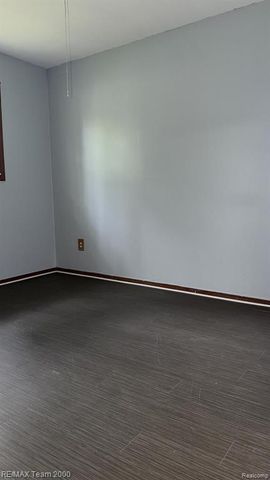 34881 Lynn Drive, Romulus, MI 48174