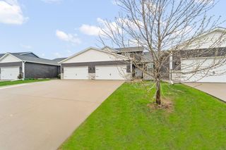 712 Grindstone Circle, Waterloo, IA 50702