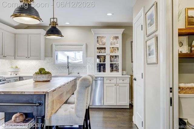 3105 Culbertson Avenue, Rochester Hills, MI 48307
