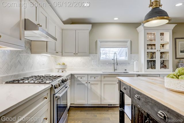 3105 Culbertson Avenue, Rochester Hills, MI 48307
