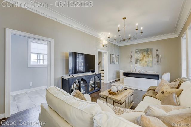 3105 Culbertson Avenue, Rochester Hills, MI 48307