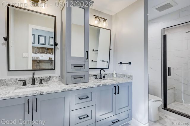 3105 Culbertson Avenue, Rochester Hills, MI 48307