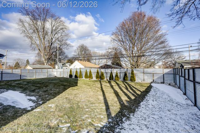 3105 Culbertson Avenue, Rochester Hills, MI 48307