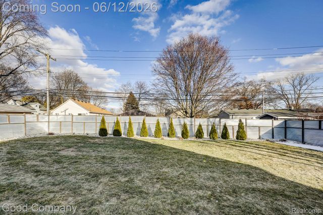 3105 Culbertson Avenue, Rochester Hills, MI 48307
