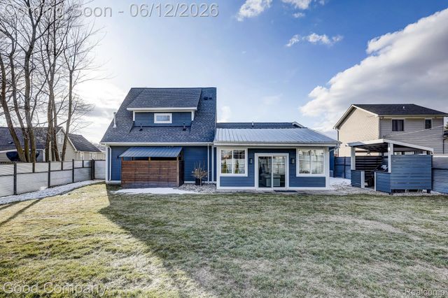 3105 Culbertson Avenue, Rochester Hills, MI 48307