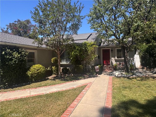 6923 Comanche Avenue, Winnetka, CA 91306