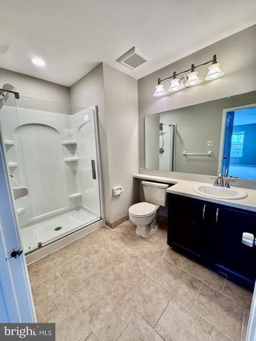 25 SEQUOIA DR, Newtown, PA 18940