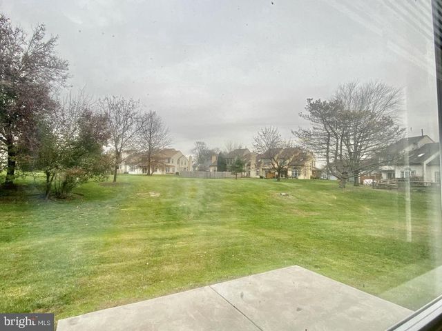 25 SEQUOIA DR, Newtown, PA 18940