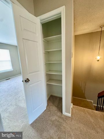 25 SEQUOIA DR, Newtown, PA 18940