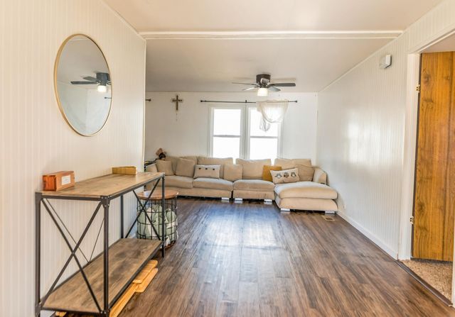 19223 N Poe Valley Road, Klamath Falls, OR 97603