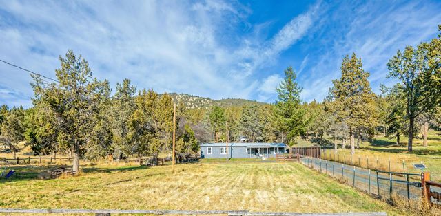 19223 N Poe Valley Road, Klamath Falls, OR 97603