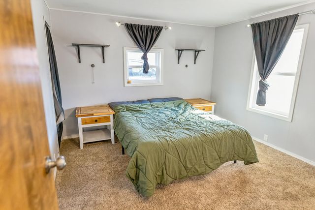 19223 N Poe Valley Road, Klamath Falls, OR 97603