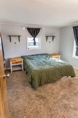 19223 N Poe Valley Road, Klamath Falls, OR 97603