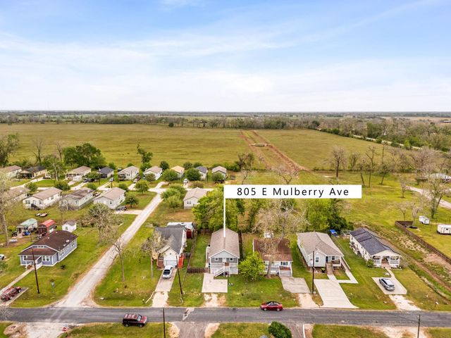 805 E Mulberry Avenue, Wharton, TX 77488
