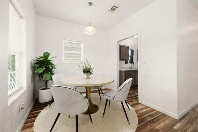 805 E Mulberry Avenue, Wharton, TX 77488