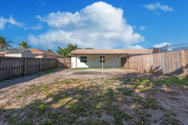 220 Perry Avenue B, Greenacres, FL 33463