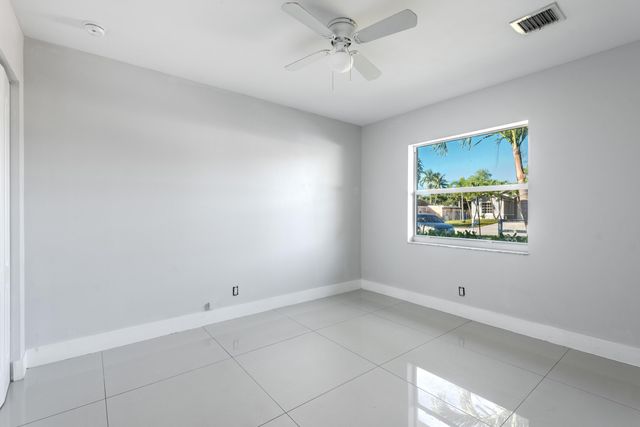 220 Perry Avenue B, Greenacres, FL 33463
