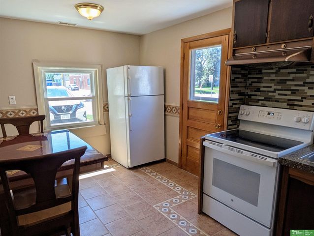 308 E Mission Avenue, Bellevue, NE 68005