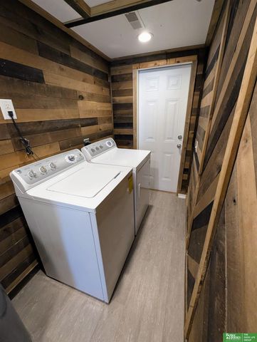 308 E Mission Avenue, Bellevue, NE 68005