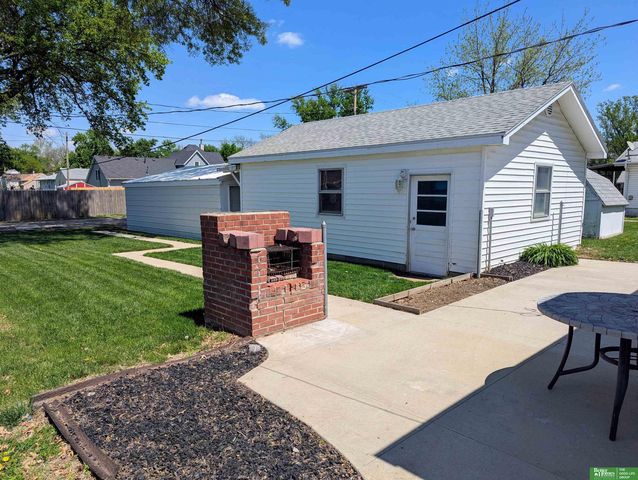 308 E Mission Avenue, Bellevue, NE 68005