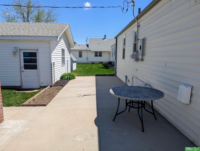 308 E Mission Avenue, Bellevue, NE 68005