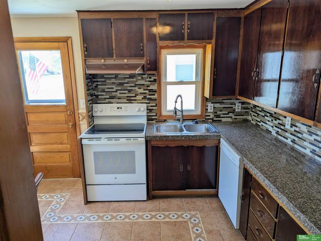 308 E Mission Avenue, Bellevue, NE 68005