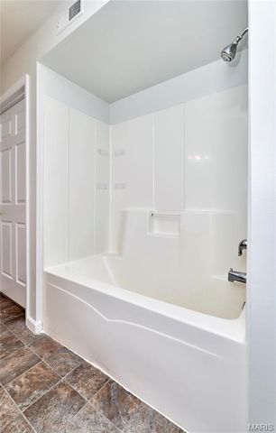 7101 Spring Creek Lane, O'fallon, MO 63368