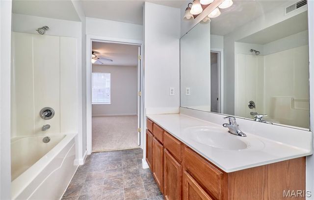 7101 Spring Creek Lane, O'fallon, MO 63368