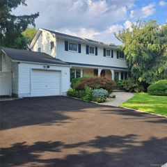 74 Rockland Drive, Jericho, NY 11753