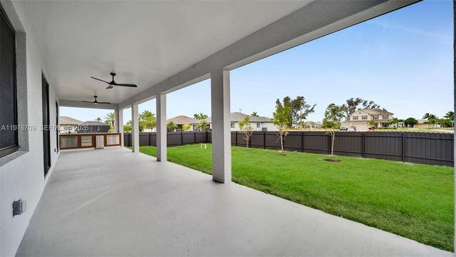 910 NW 36, Cape Coral, FL 33993