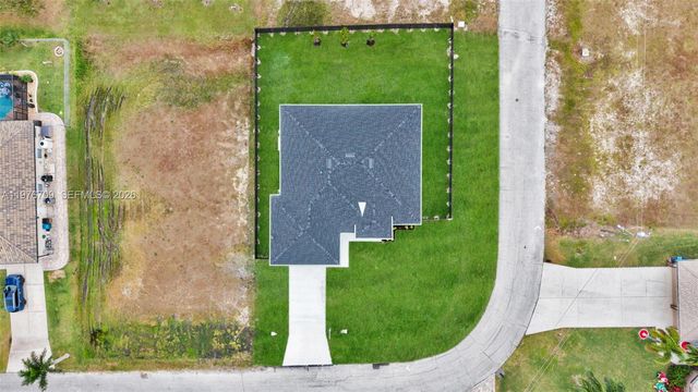 910 NW 36, Cape Coral, FL 33993