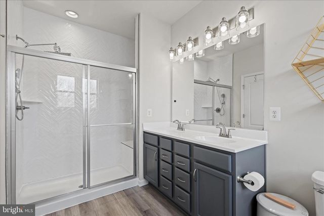 4916 VISTA GLEN LN, Lanham, MD 20706